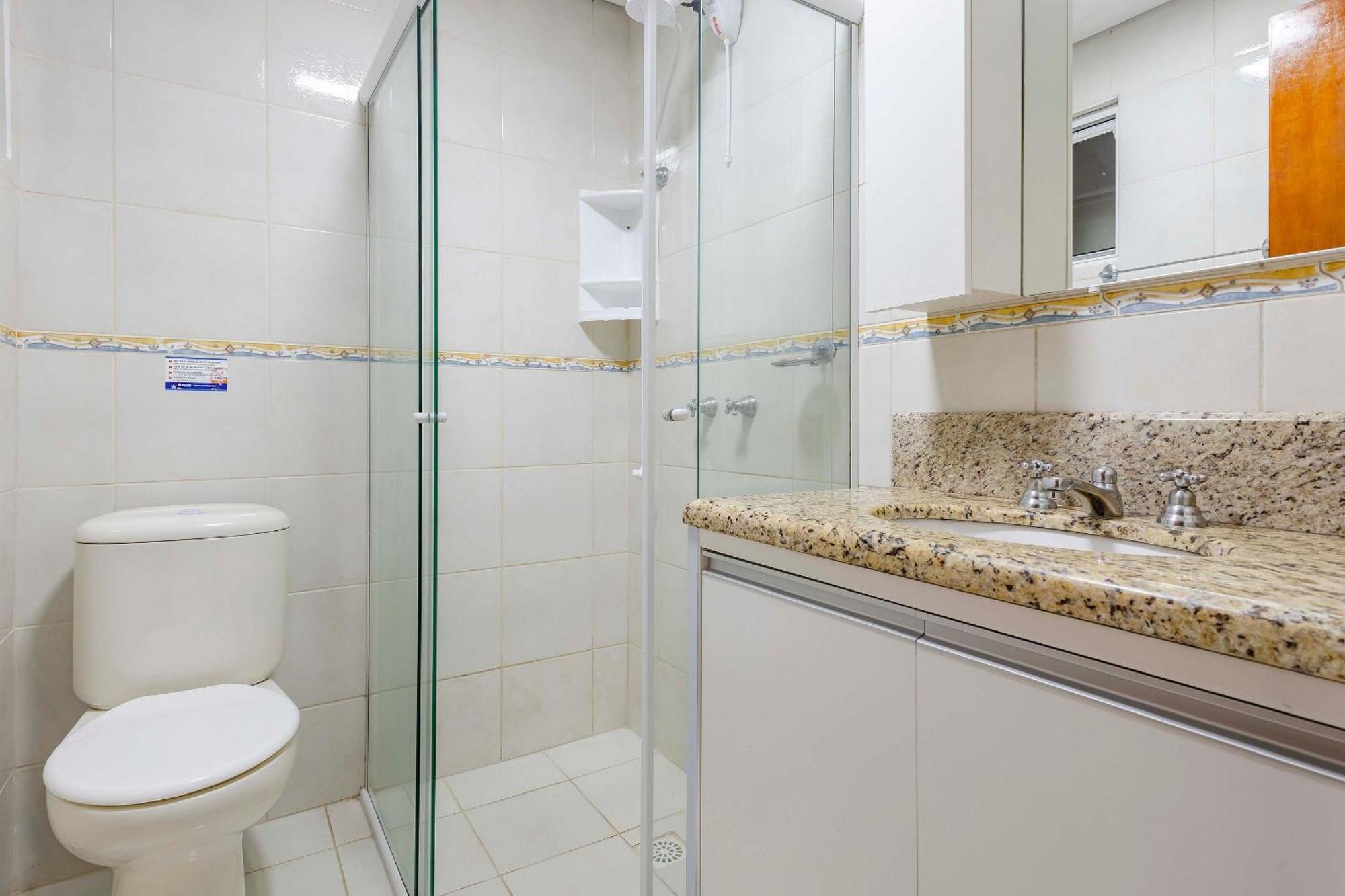 Apartamento A Poucos Passos Da Praia Da Conceicao Бомбиньяс Экстерьер фото