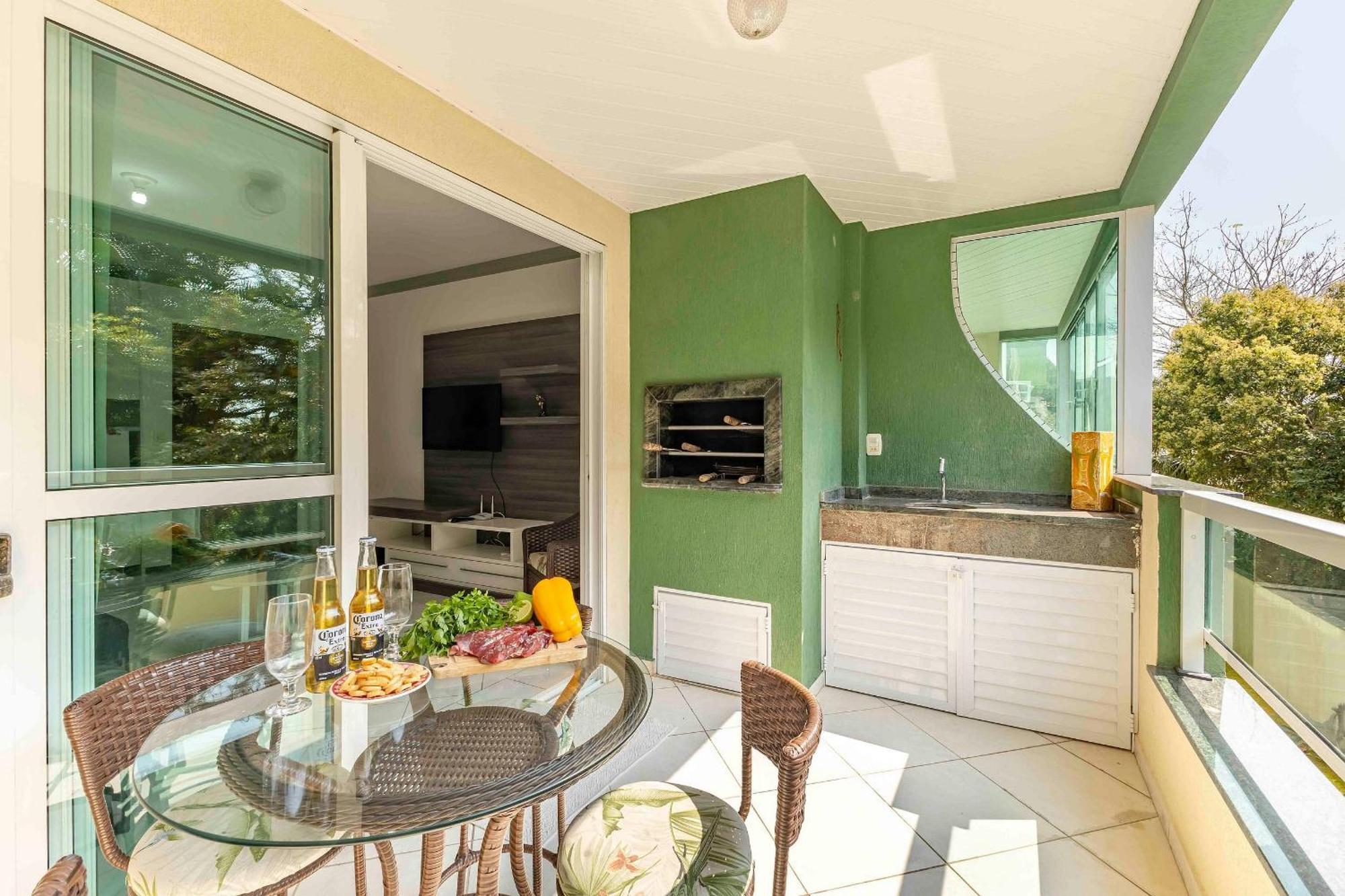 Apartamento A Poucos Passos Da Praia Da Conceicao Бомбиньяс Экстерьер фото