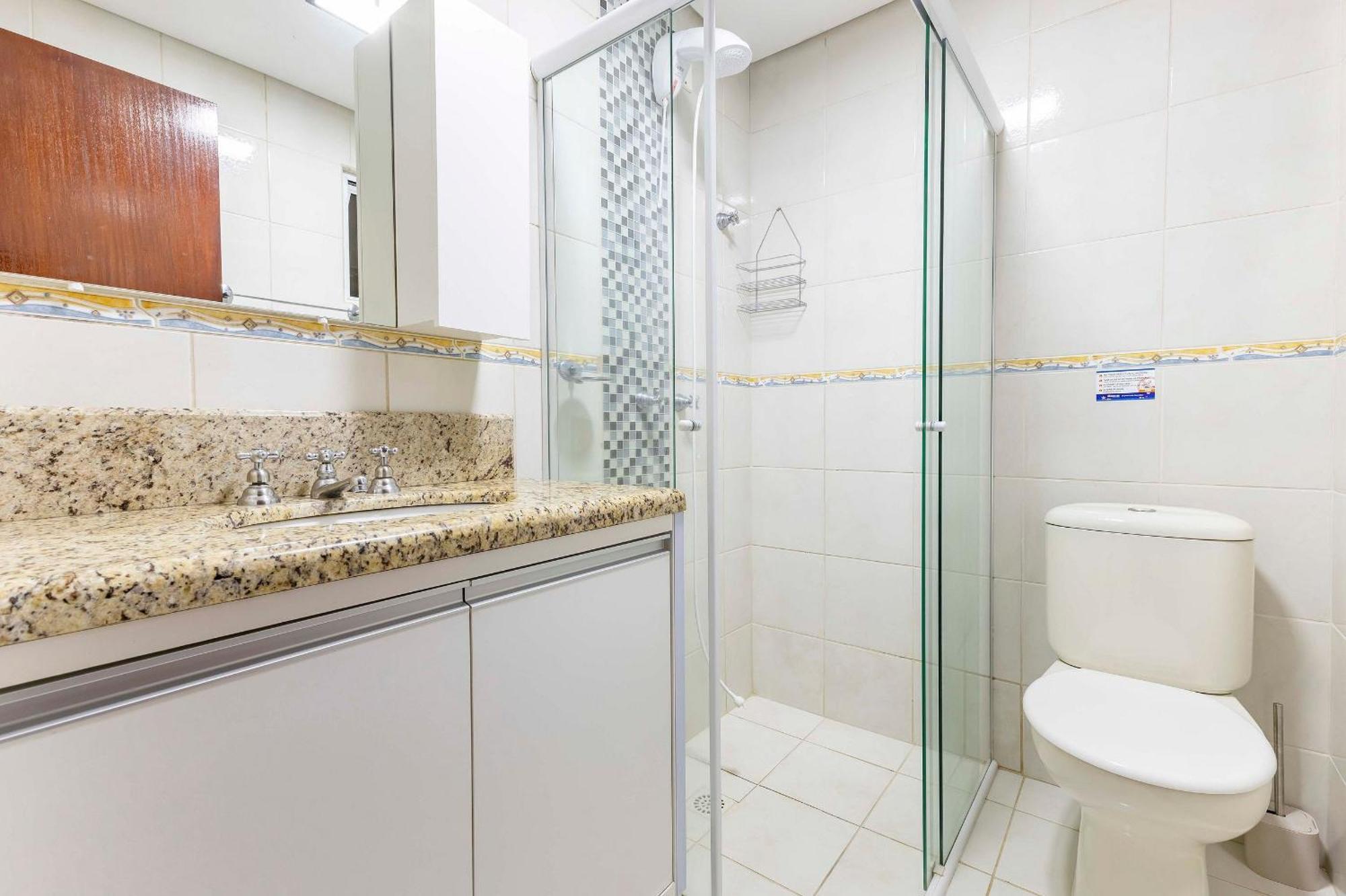 Apartamento A Poucos Passos Da Praia Da Conceicao Бомбиньяс Экстерьер фото